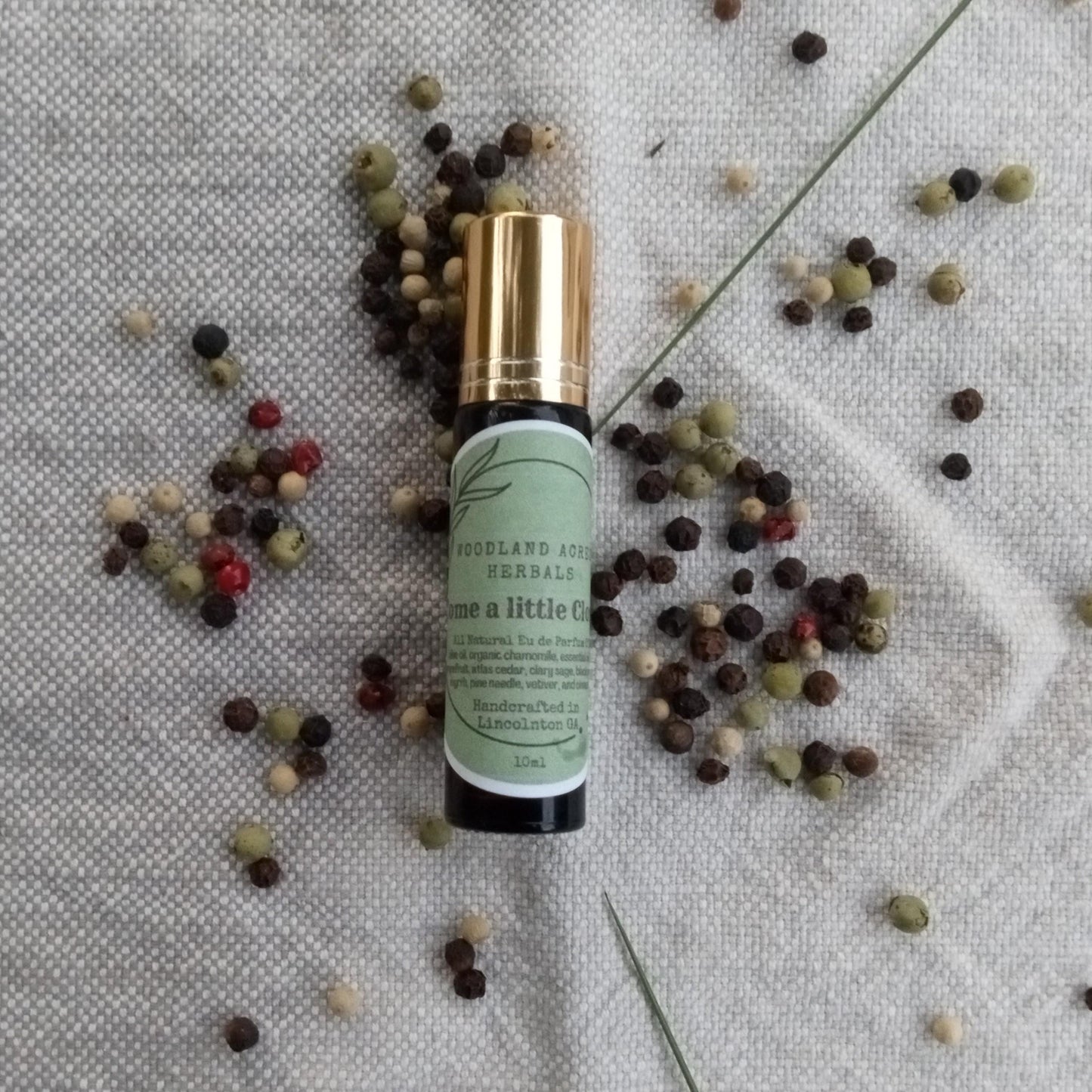 Come a little Closer - Natural Roll-On Cologne for Men with Cinnamon, Clary Sage & Grapefruit Oil - Beard Oil - Fragrance Roller for Men