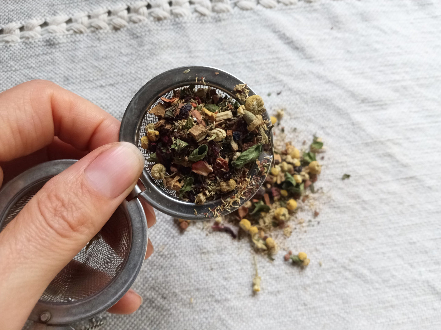 Noble Roots & Fruits Herbal Tea Blend with a Chamomile Base, Chocolate Mint, Dried Figs, Blueberries, Cinnamon, Hibiscus and Licorice