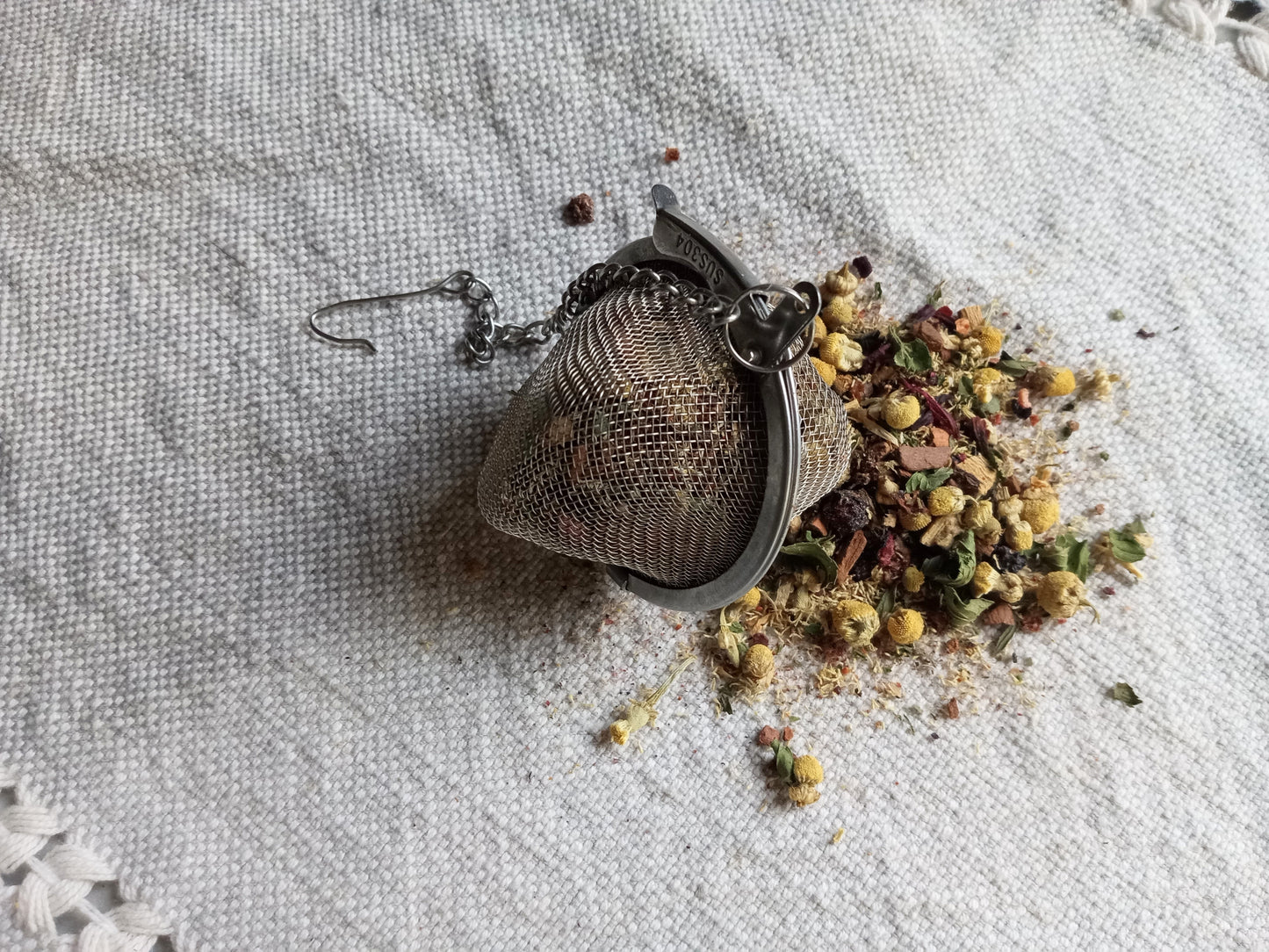 Noble Roots & Fruits Herbal Tea Blend with a Chamomile Base, Chocolate Mint, Dried Figs, Blueberries, Cinnamon, Hibiscus and Licorice