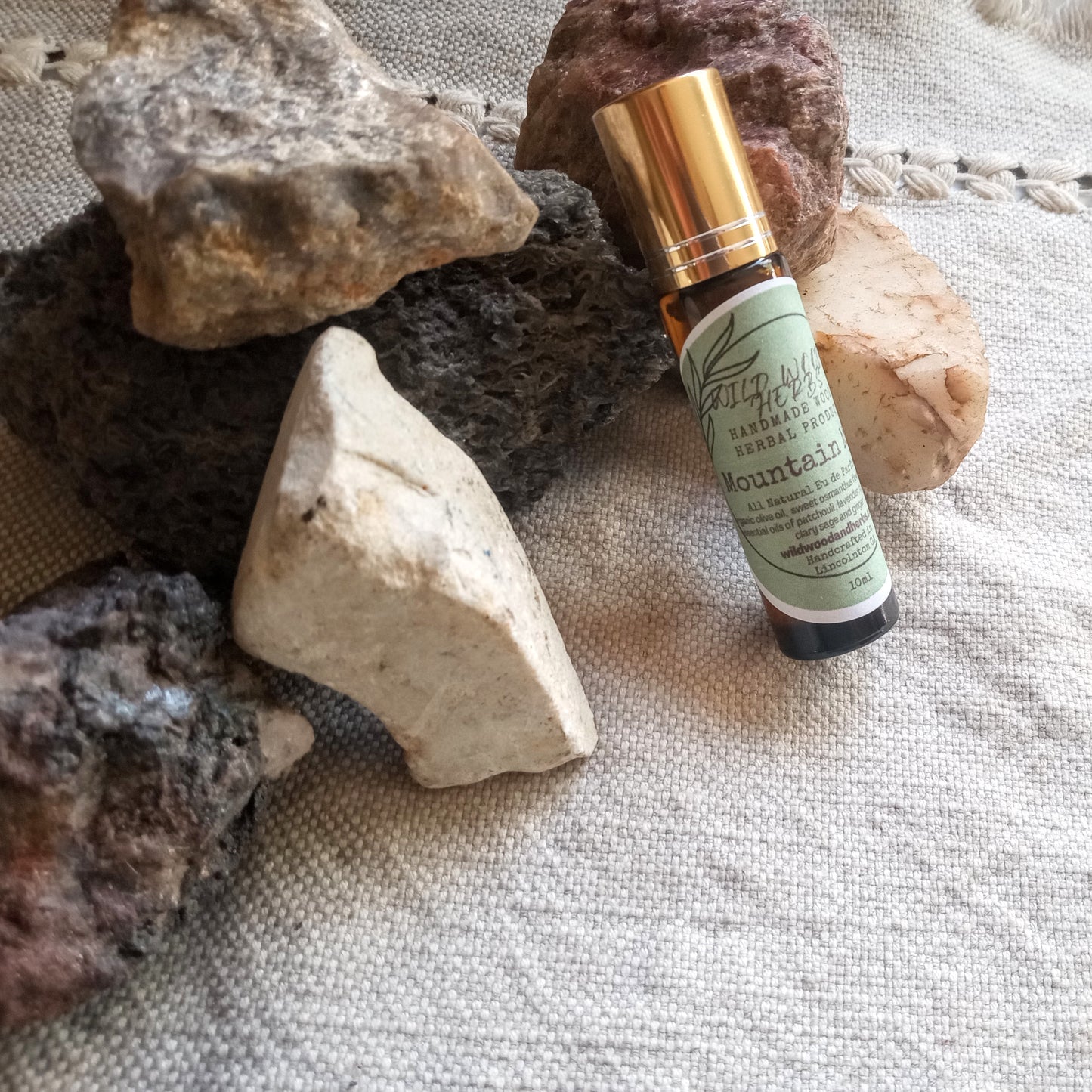 Mountain Mist Cologne Roller for Men with Tea Tree Oil, Patchouli, Cypress & Ginger Essential Oil - Fresh Scented Beard Oil