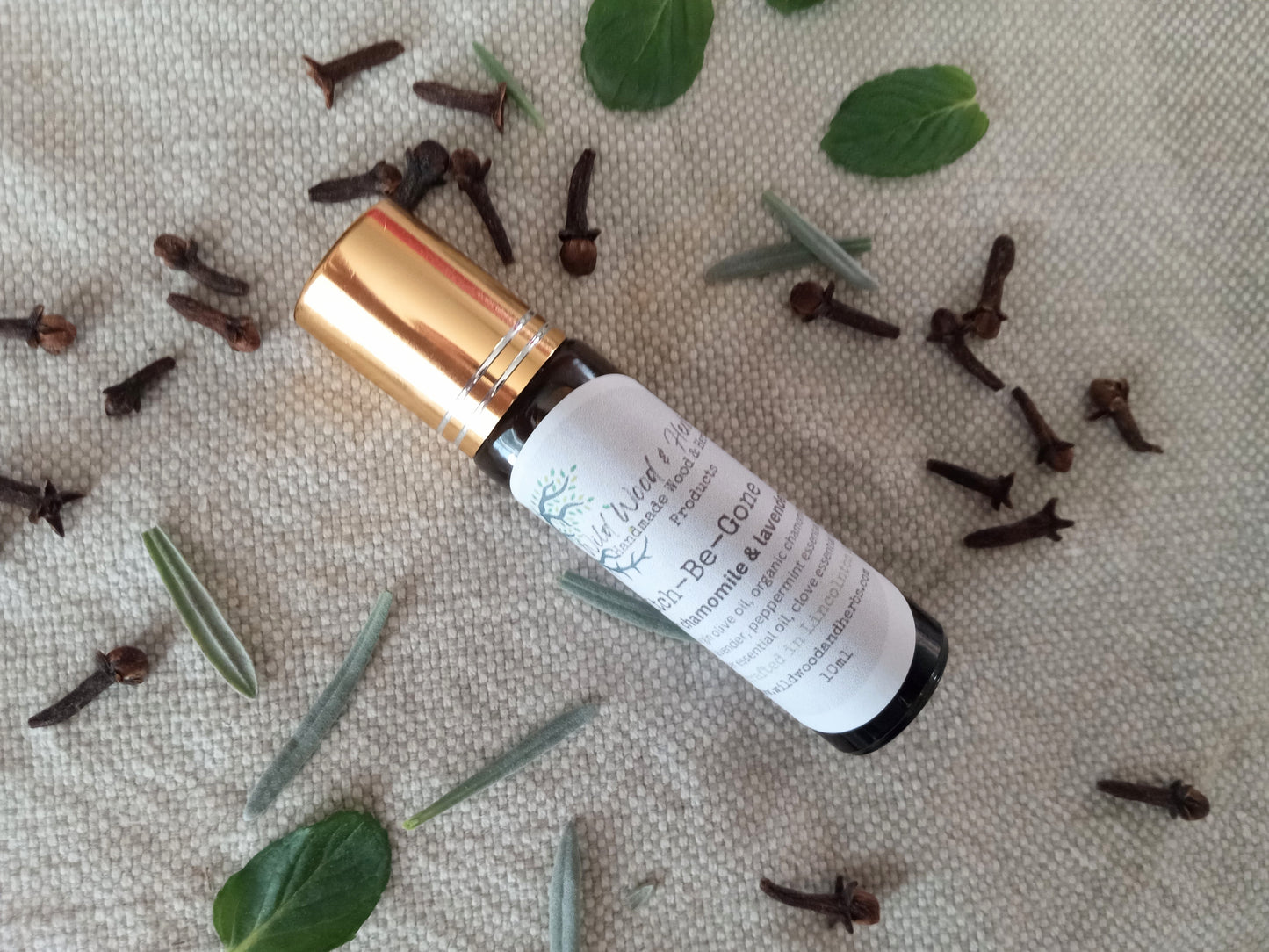 Lavender & Clove Bug Bite Oil - Fast Itch Relief for Chigger and Flea Bites - Natural Relief for Mosquito and Fire Ants - Herbal Roll-On