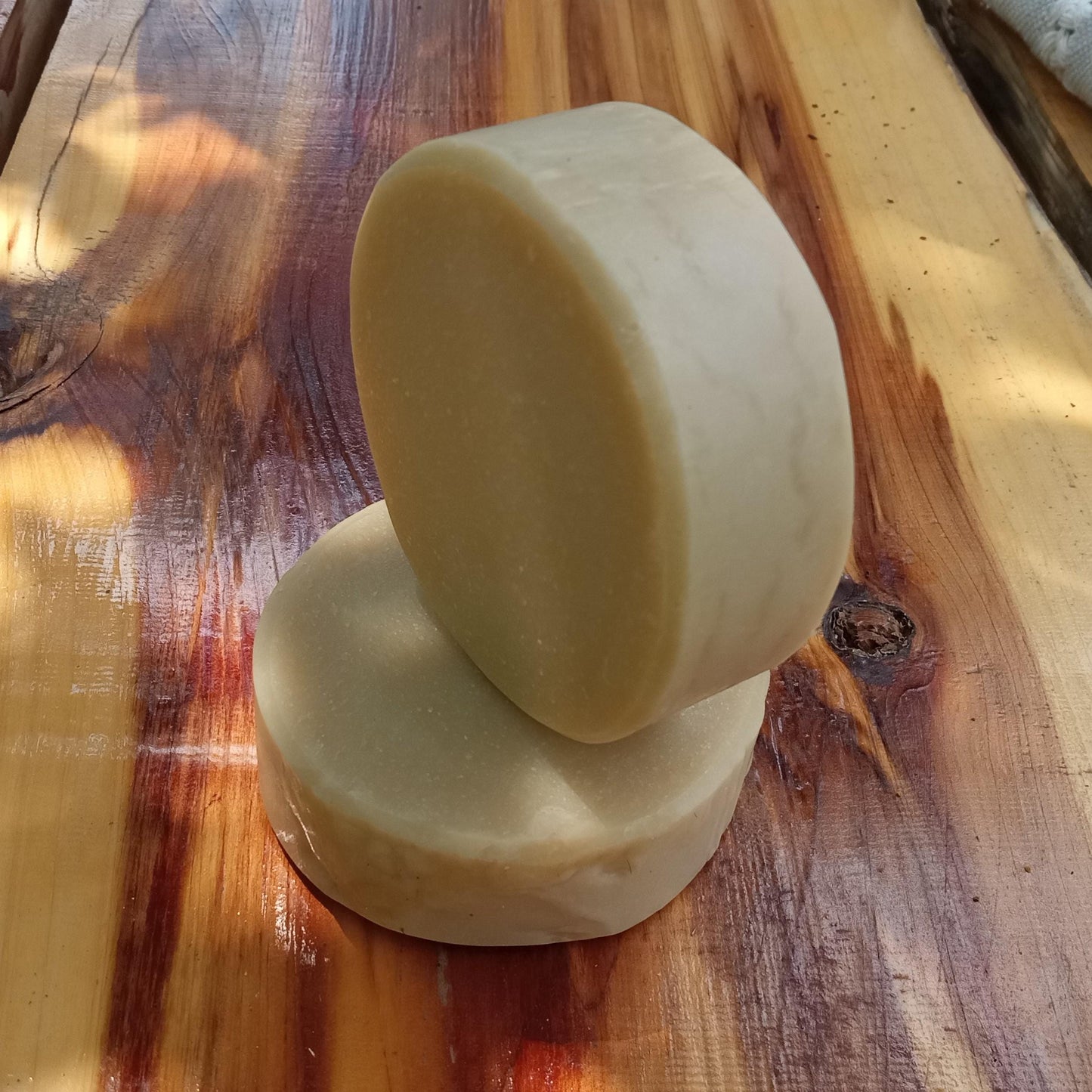 Tobacco & Neem Oil Soap for Men Handmade with Olive Oil, Shea Butter and Tallow Infused with Fresh Tobacco, Scented with Pure Essential Oils