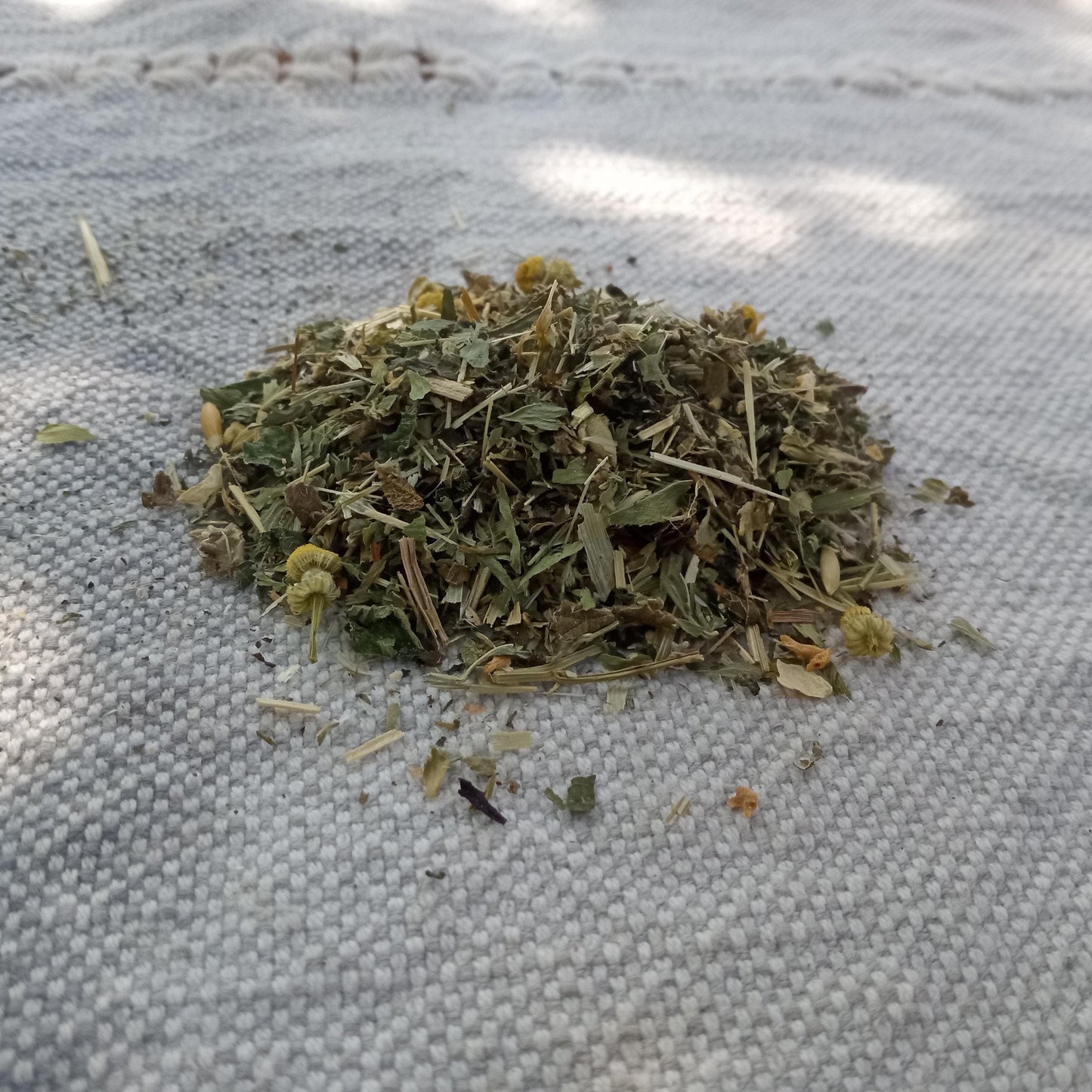 Be Vital Organic Pregnancy Tea with Raspberry Leaf, Nettle, Alfalfa and Oatstraw - Herbal Nutrition Drink - Iron Rich Multi-Vitamin Tea