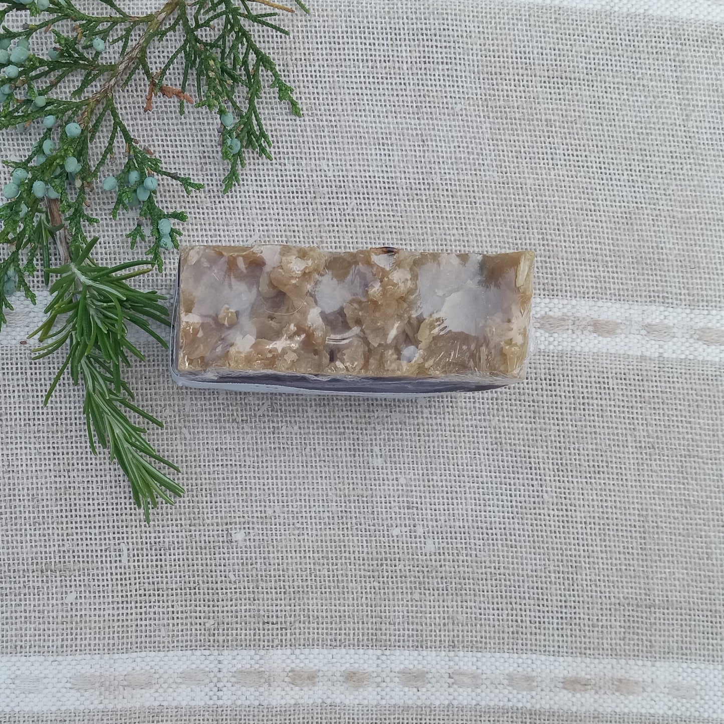 Earth Soak - Pine Soap with Rosemary & Vetiver Essential Oil - Vegan Friendly Shea Butter Soap with Coconut and Olive Oil - Natural Herbal Soap for Guys